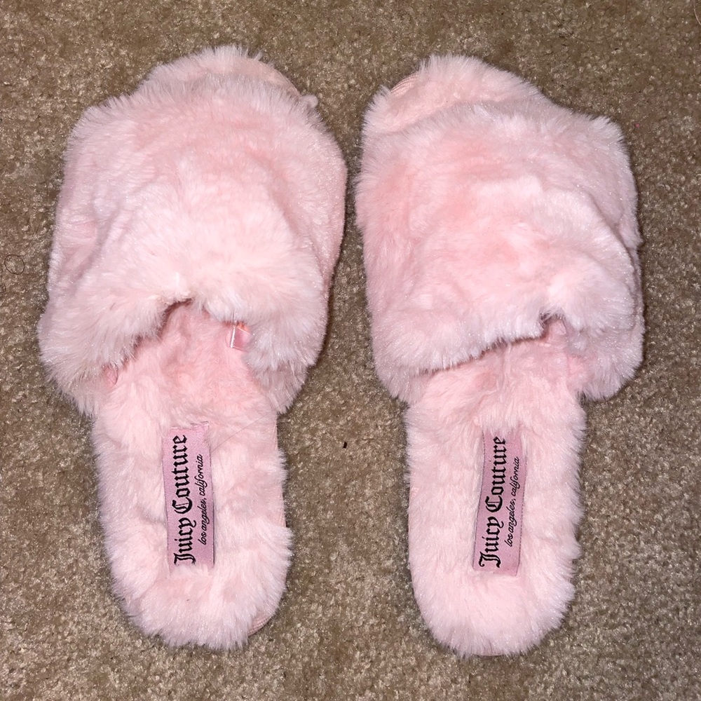 Juicy Couture Light Pink Slippers